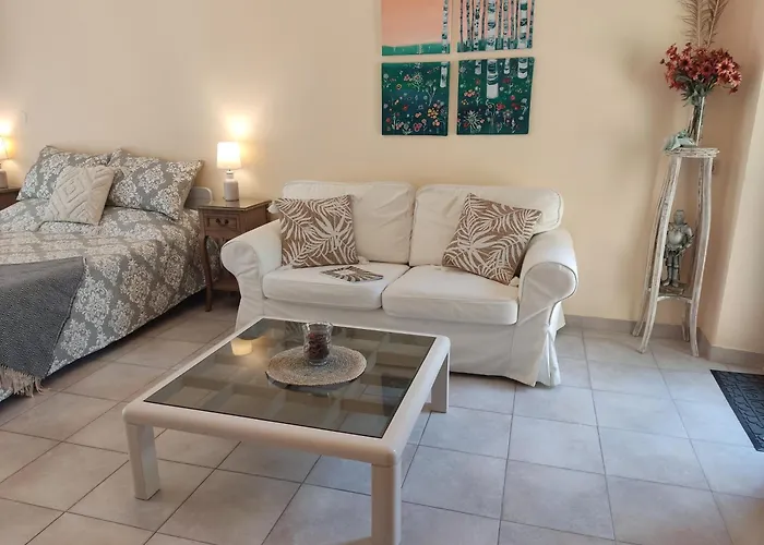 Park House -Beside The Medieval Town Of Rhodes