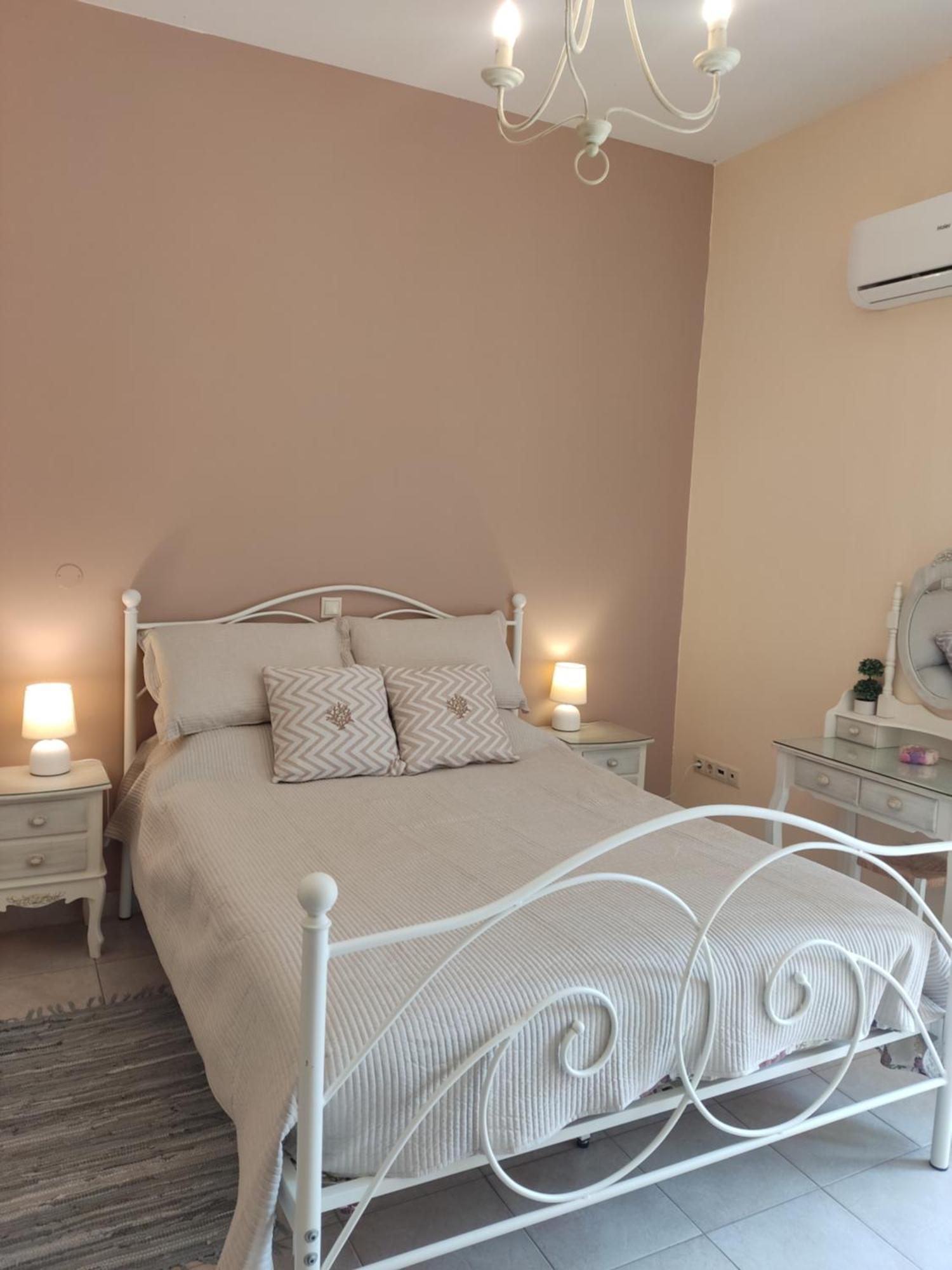 Park House -beside The Medieval Town Of Rhodes *